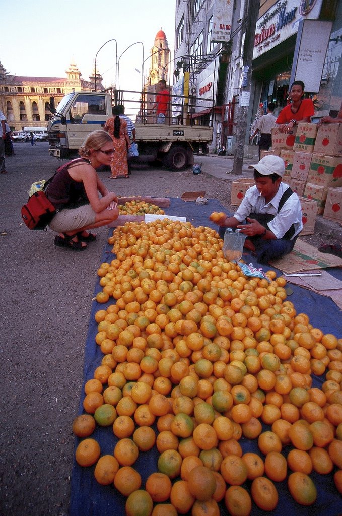 Oranges on the street of Rangoon near Sule Paya. Burma. by Marcin Klocek (trave…