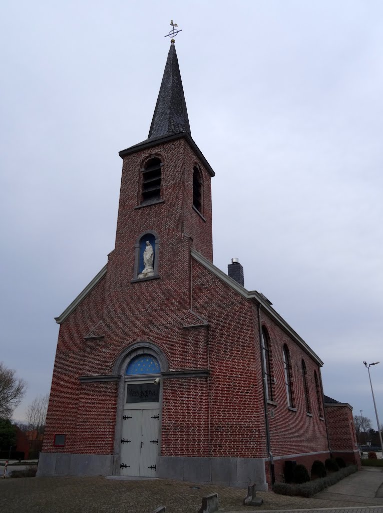 Onze-Lieve-Vrouw Hemelvaartkerk Genendijk by Pascal Van Acker