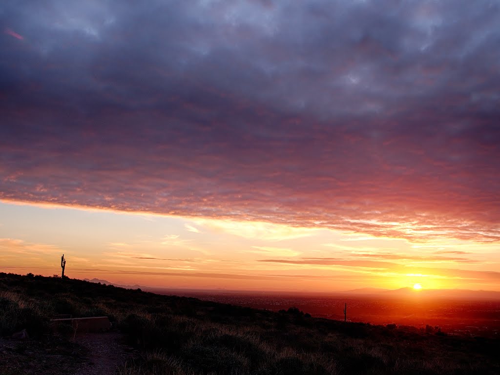 Sunset over Phoenix by bcm79