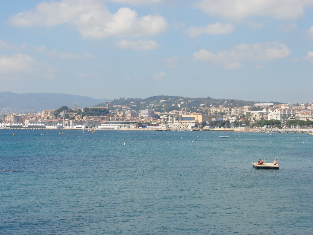 Cannes by Alistair Cunningham