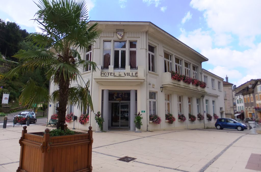 Plombières-les-Bains, Mairie by Nidoo