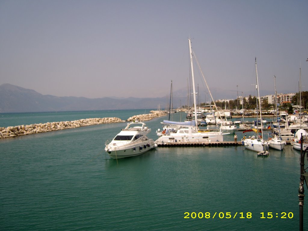 Patra Greece(view from Marina) by astronaftis