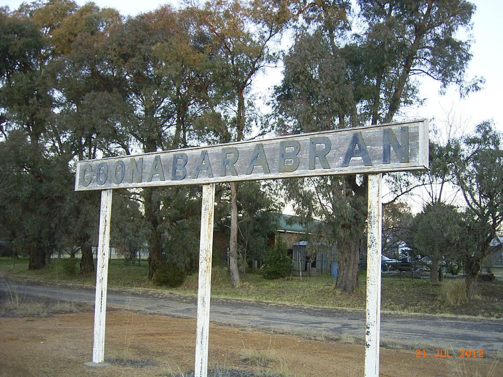 Coonabarabran - Railway Station Sign - 2012-07-21 by sandyriva