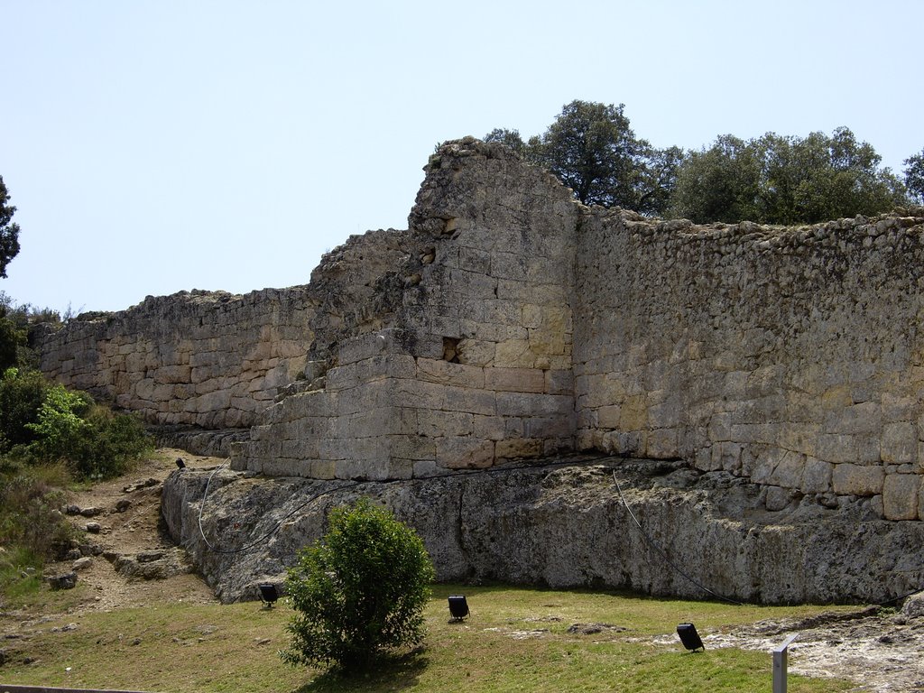 Muralla Íbero-romana siglo I a.C. by A Lozano