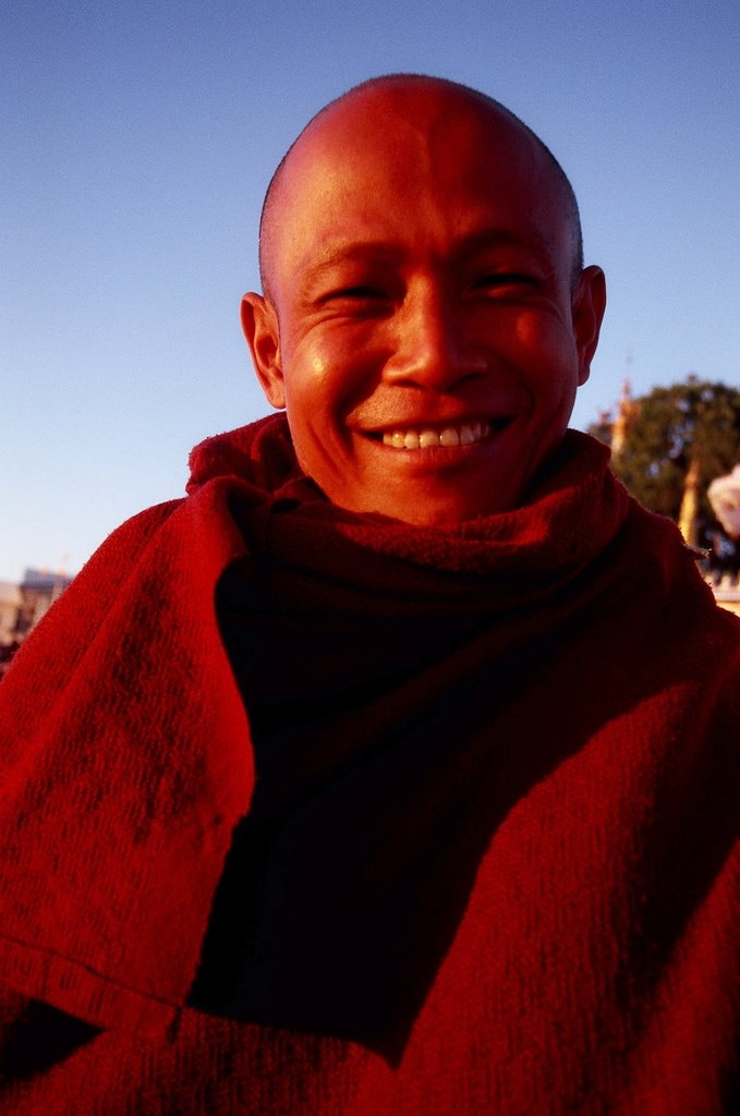 A happy monk from Kyaikto, Burma. by Marcin Klocek (trave…