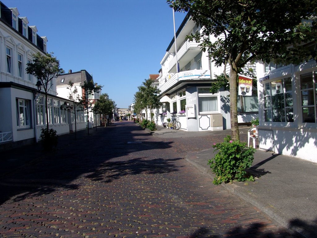 Norderney - Knyphausenstraße by Foto Fitti