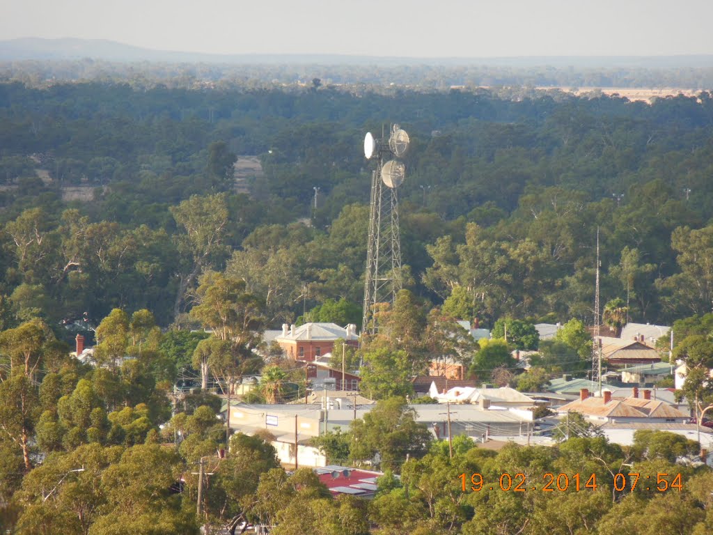 Condobolin - Telstra Tower from Reservoir Hill - 2014-02-19 by sandyriva