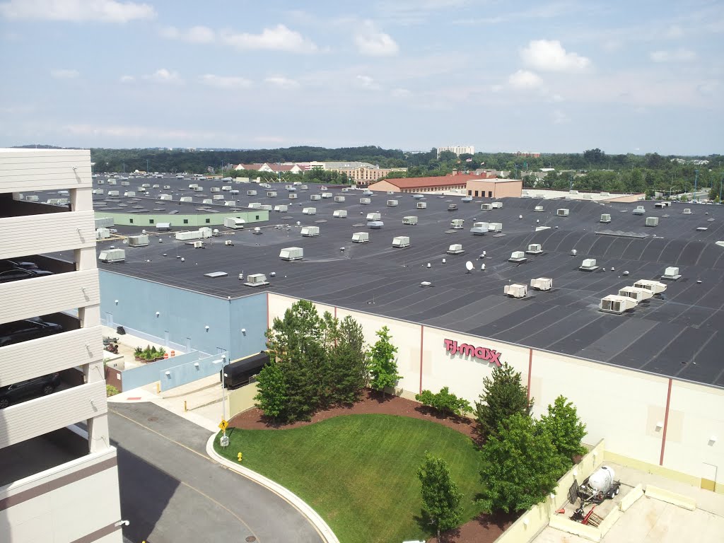 Arundel Mills as viewed from the roof of Maryland Live Casino by SchuminWeb