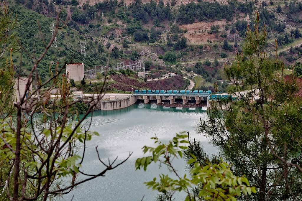 Menzelet Dam (Menzelet Barajı) by IE AKINCI