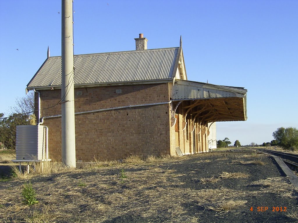 Coonamble - Railway Station -2012-09-04 by sandyriva