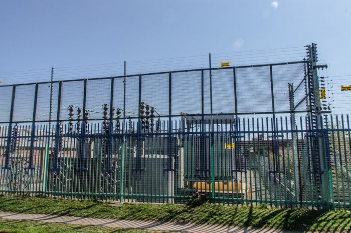 A substation near Bishopsgate Industrial Estate by hilofoz