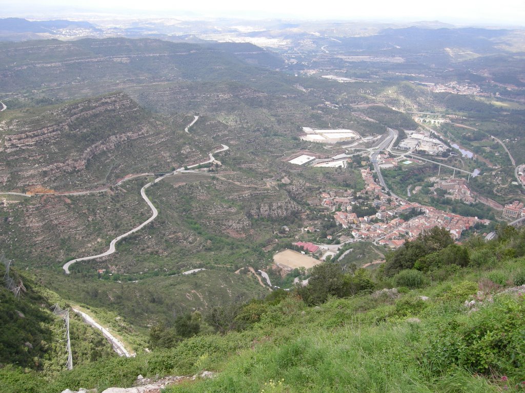 Monistrol de Montserrat, Barcelona, Spain by Leo Lu