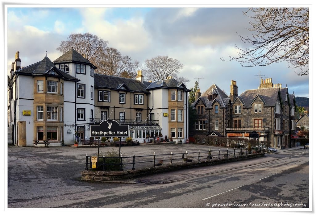 Strathpeffer - Scotland by Martin Jendrichowski