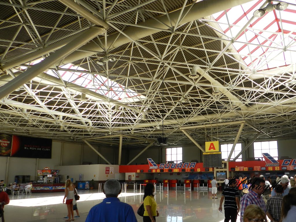 "Aeropuerto Internacional José Martí" La Habana. by ©Chaydeé