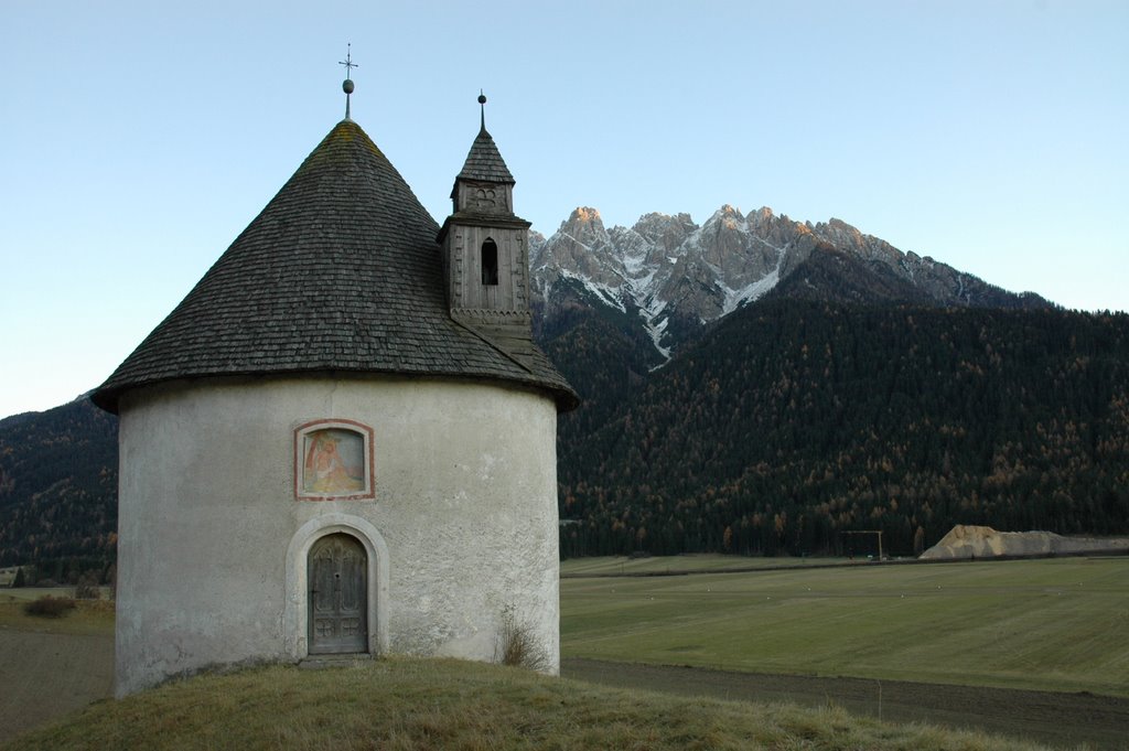 Cappella del Santo Sepolcro by Gerardo Silvestre