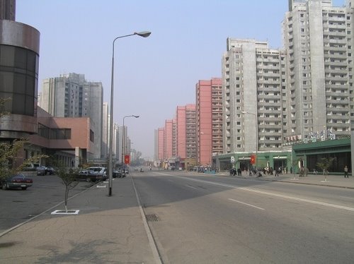 Pyongyang empty by xizka