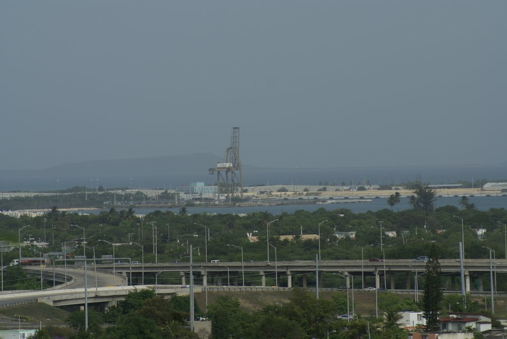 CRANE AT PONCE SEAPORT PONCE P.R. by ANGEL N RODRIGUEZ