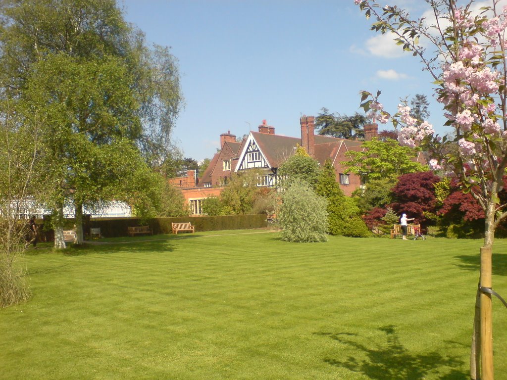 Beaumont House, Leicester University by tomber1