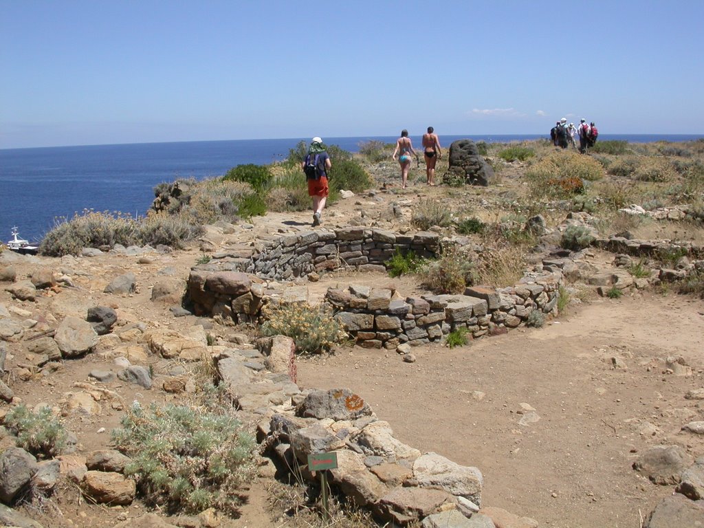 Cala Junco - Villaggio neolitico by Lorenzo Bernardi