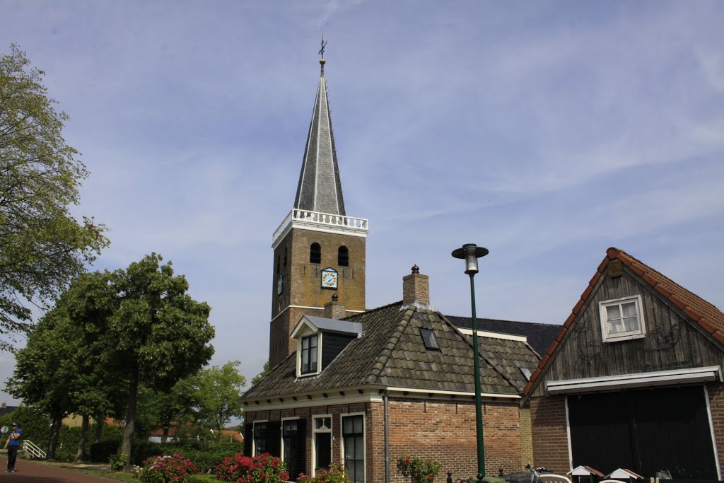 Dicht bij de hervormde kerk van Oppenhuizen by watersnip