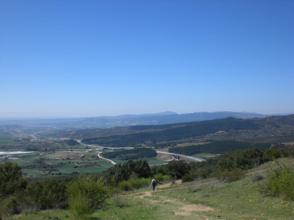 Parque eolico on camino to Uterga (05.April 2008) by roger_moser