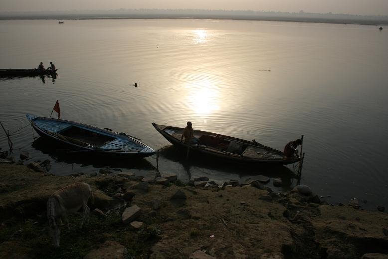 Banaras Ghat by CruiseAlongTheWind !…