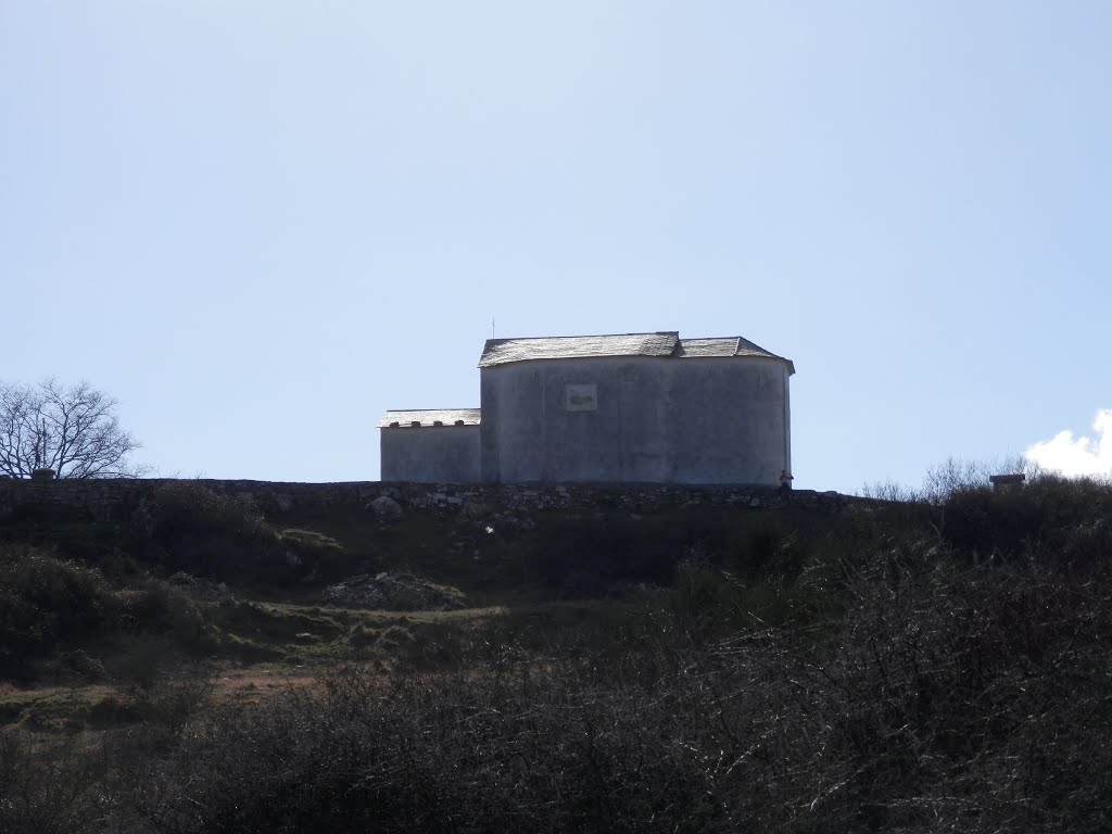 Chiesetta della Madonna del Monte Acquarone, Lucinasco by Vaiale