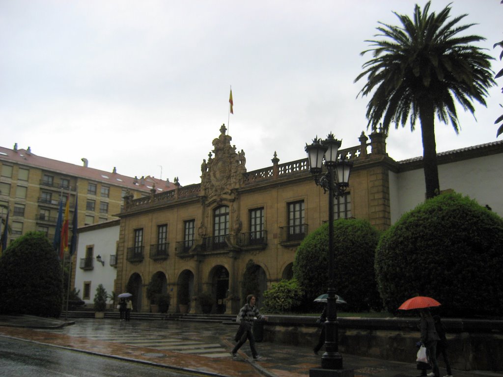 16 de mayo de 2008. El Hotel de la Reconquista en un día lluvioso. by Mañana Más