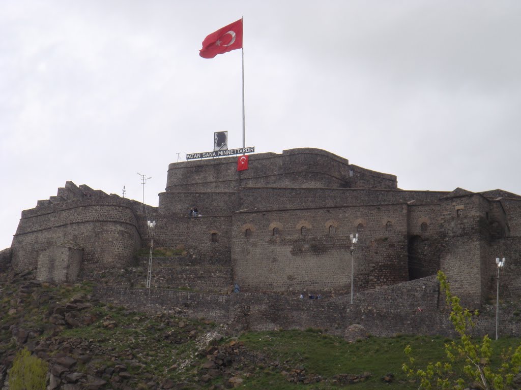 KARS KALESİ by mustafa aytemiz