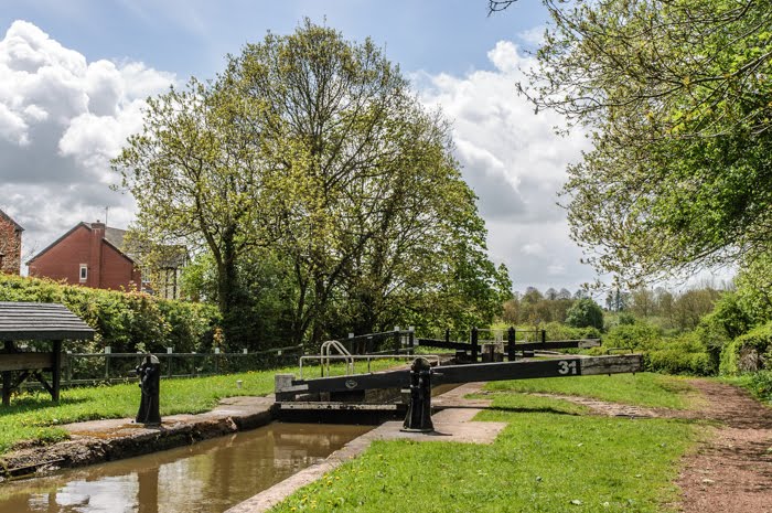 Meaford Bottom Lock by hilofoz