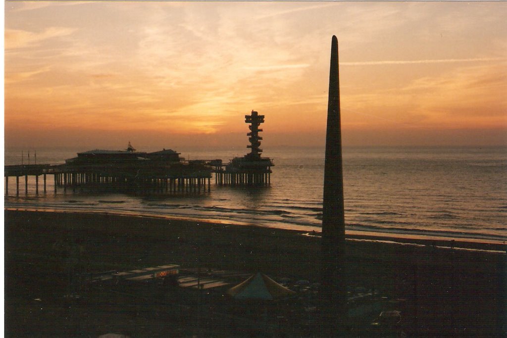 Scheveningen, Netherlands by richard013