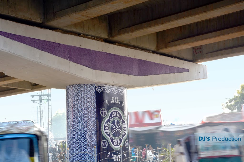 Yusuf Raza Gillani Flyover Multani Art on Pillars Multan Pakistan by Dr Junaid