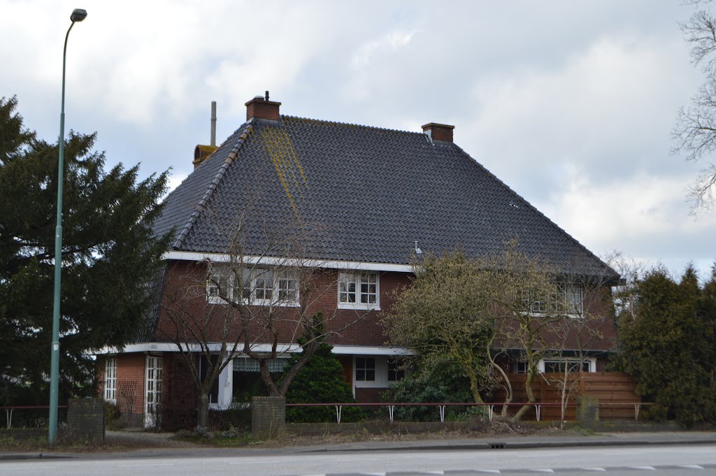 Woning aan de Tolakkerweg, Maartensdijk by Moon71