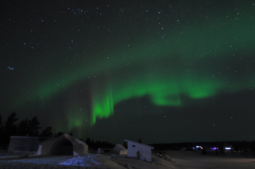 Aurora over katsaslautann by singing geo