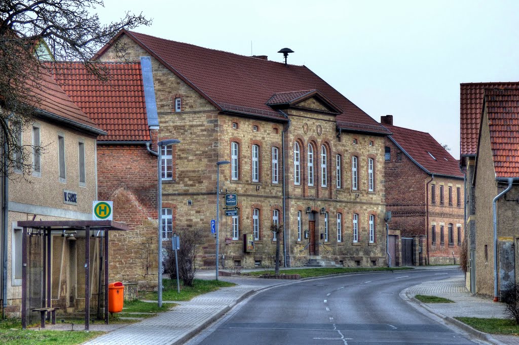 Donndorf: Das Dorfgasthaus - ehemals "Zum Seiermann" by Vollrath, Karl-Hans