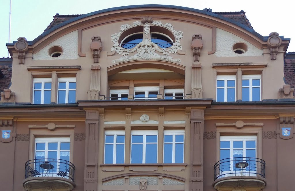 Bern, Weissenbühlweg 4 (Römer & Fehlbaum 1904-06) by Jacques Lasserre