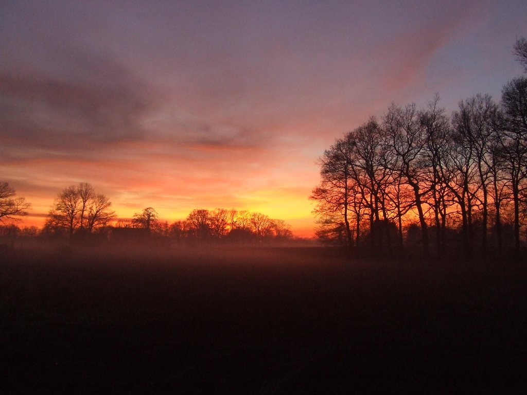 Ondergaande zon Kotten by M.F. Naaldenberg