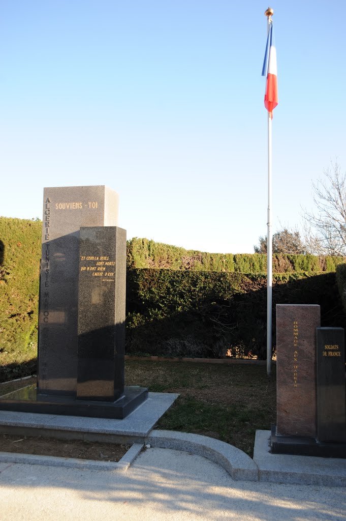 Monument aux morts Afrique du Nord à Castelnau le Lez by Dominique Salé