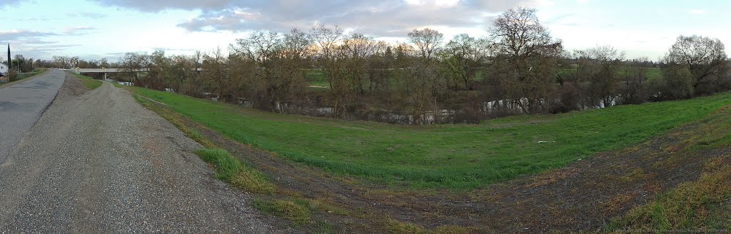 Steelhead Creek Levee south of West El Camino Ave. by Steve Schmorleitz, NationalParkLover.com