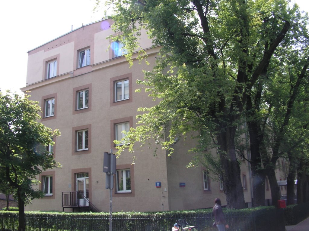 Warsaw University, Students Dormitory No. 6 by matemaciek