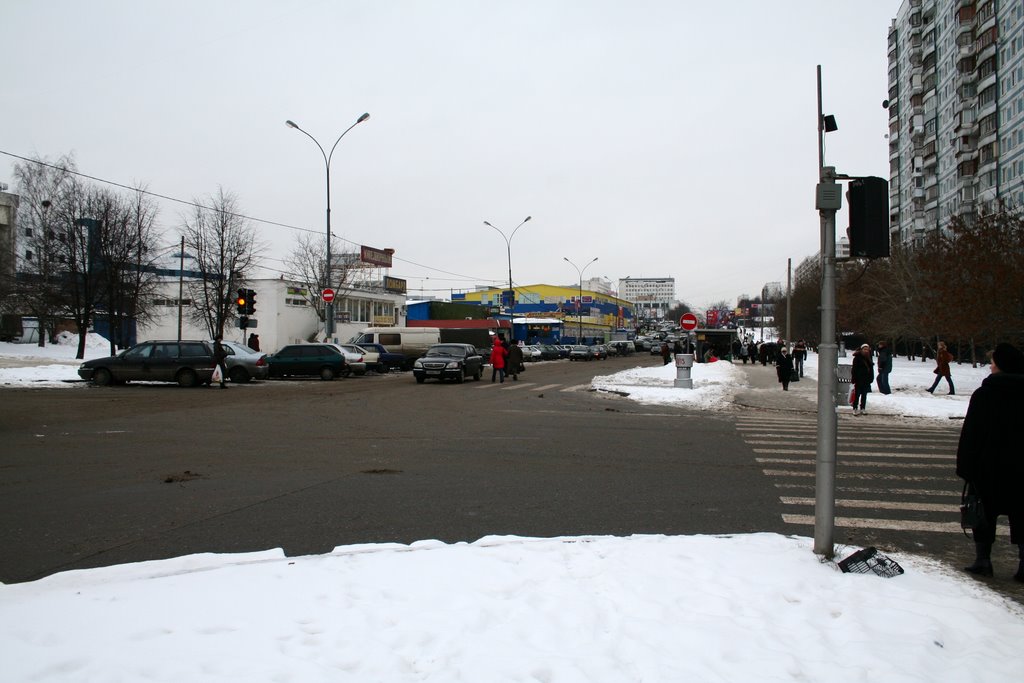 Corner of General Belov and Voronezhskaya streets by Amnios