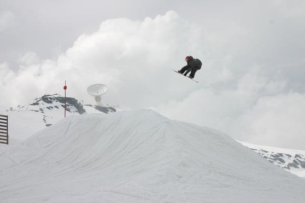 Sierra nevada ,snowpark, av. by AV.