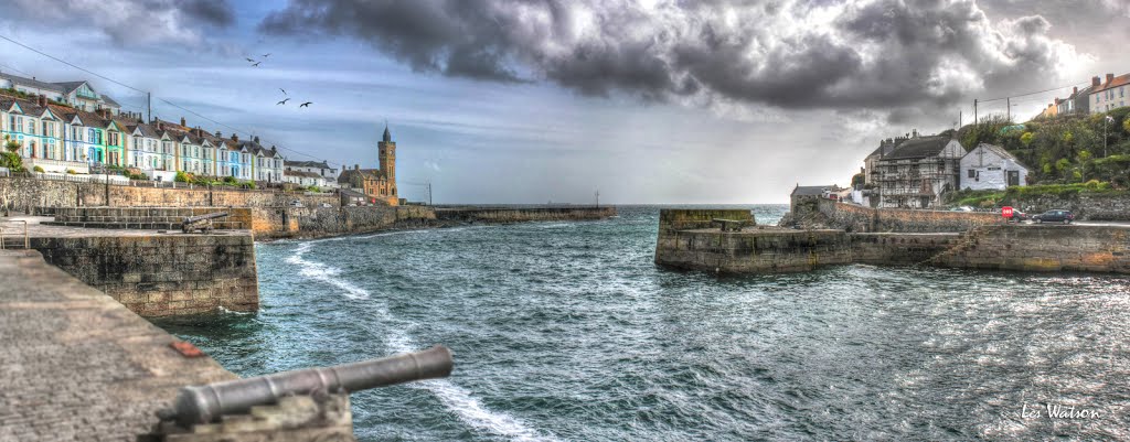 Porthleven Harbour Cornwall by les watson