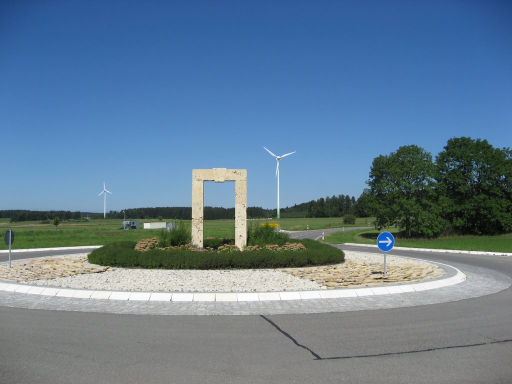 Kreisverkehr Richtung Königsheim by GVV Donau-Heuberg