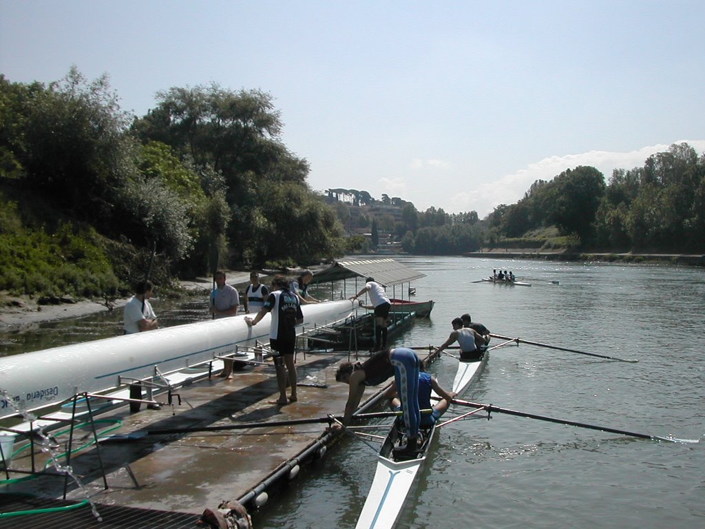 Canottaggio sul Tevere by Andrea Pinci