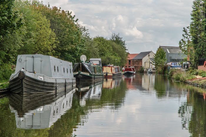 Arriving at Fazeley Junction by hilofoz