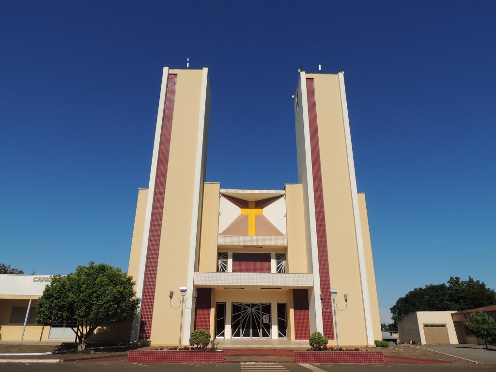 Igreja Matriz de São Sebastião by Ney Garm