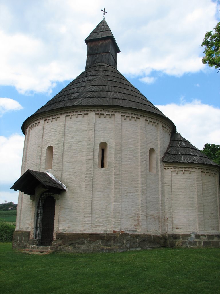 Nagytótlak: Rotunda by Gyalókai