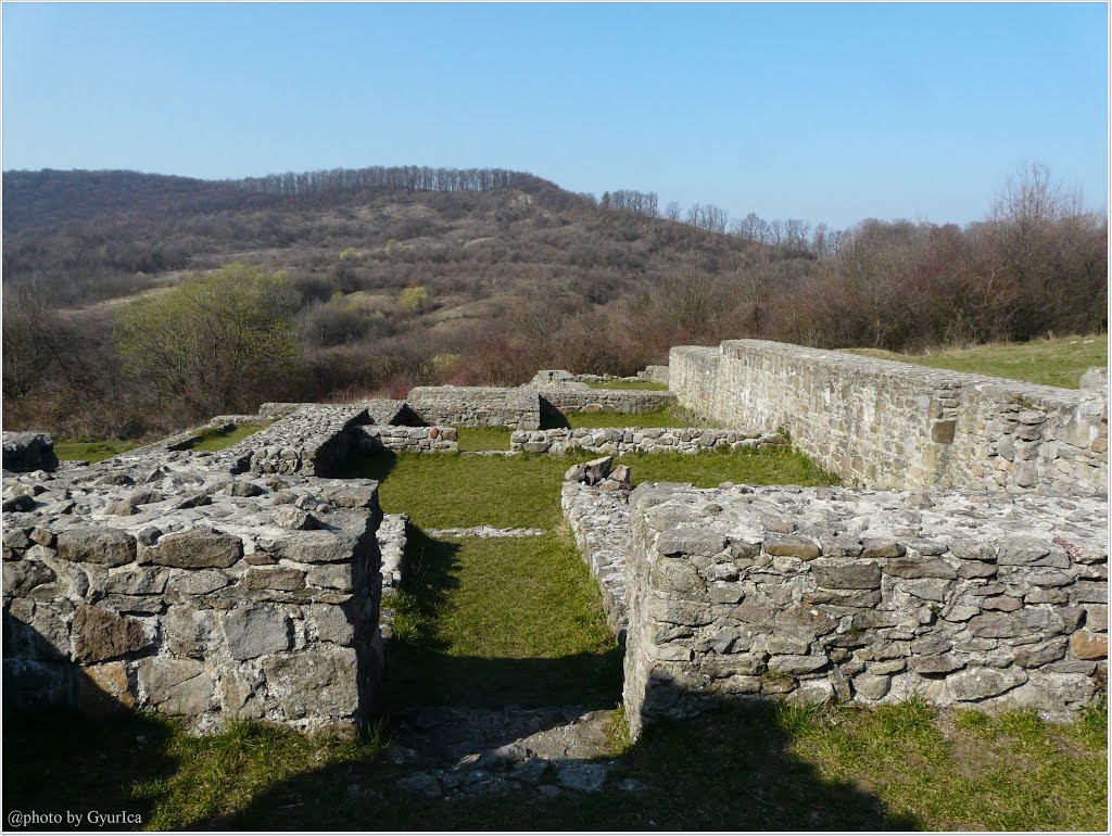 13th century ruins, Pauline monastery / Pálos kolostor romjai by GyurIca