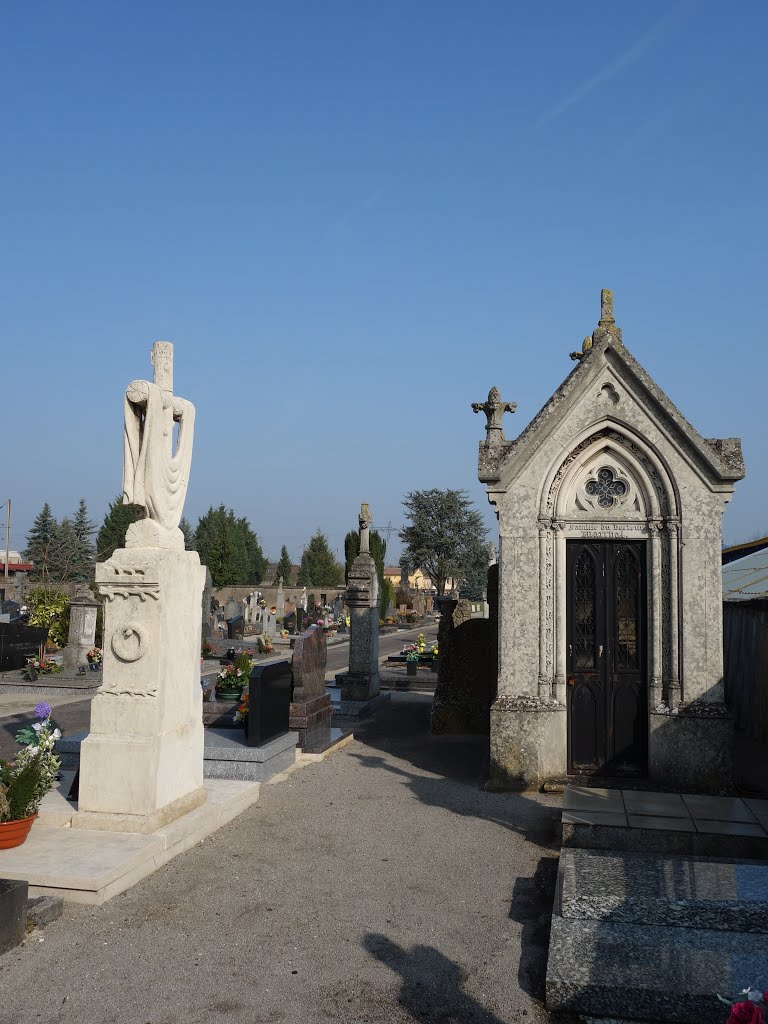 Rue du Cimetière @ Mondelange, France by XanderBW